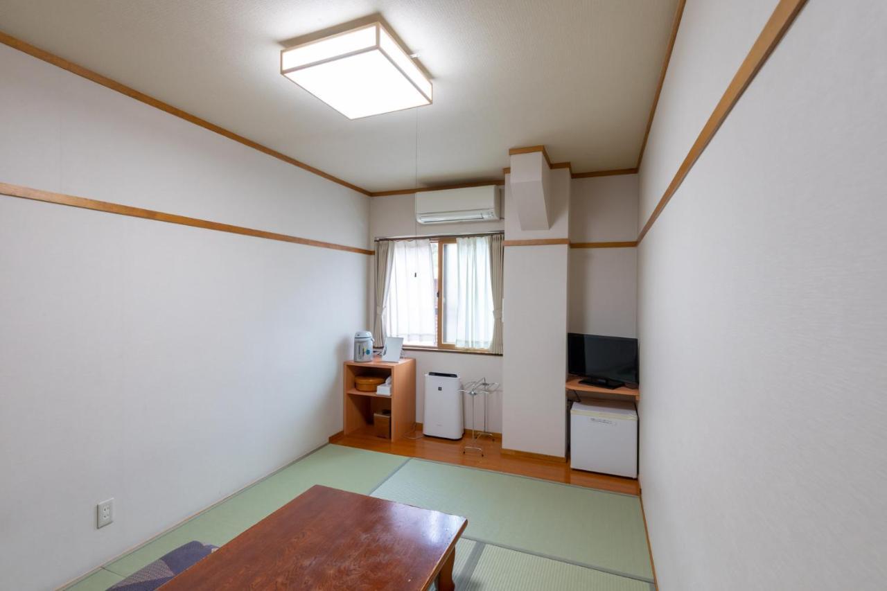 Hotel 天然温泉白川郷の湯 Shirakawa-gō Exterior foto